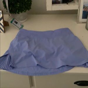 Lulu lemon skirt !!!